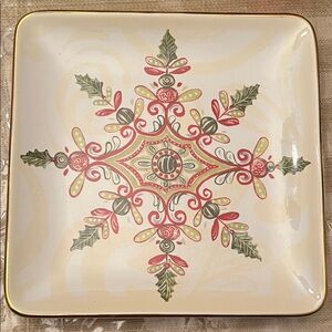 Kate McRostie Park Designs Snowflake Scroll Plate
